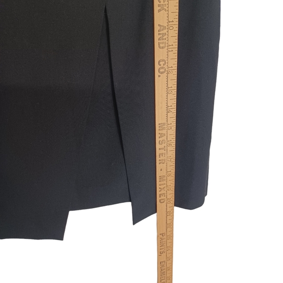 AMANDA + CHELSEA Black Split Front Skirt With Belt 2 (XSmall) - Picture 6 of 8